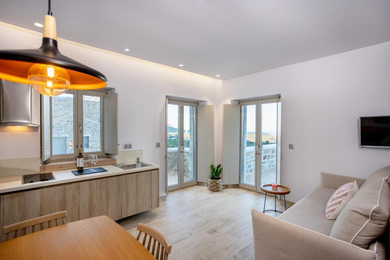 Armantanis Luxury Suites アレオポリ エクステリア 写真