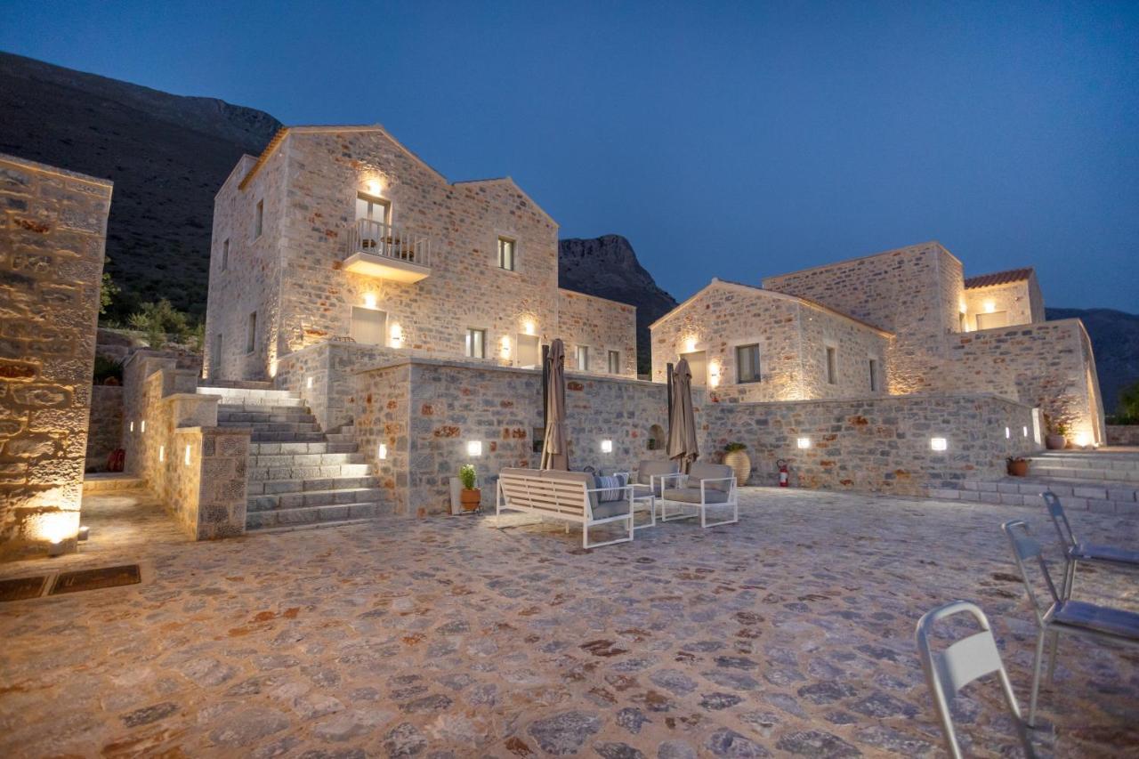 Armantanis Luxury Suites アレオポリ エクステリア 写真